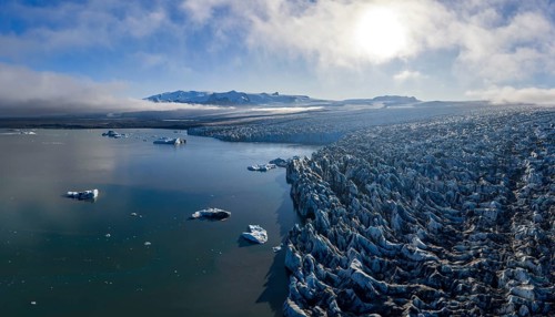 Glacier and mountains of the Vatnajökull glacier, Vatnajökull National Park, South Iceland, Iceland