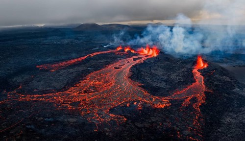 Volcanic eruption, Sundhnúkur crater chain, near Grindavik, Reykjanes Peninsula, Southwest Iceland,
