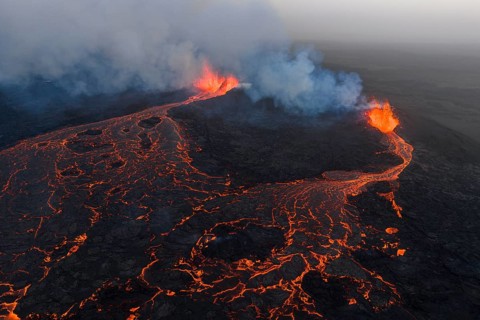Volcanic eruption, Sundhnúkur crater chain, near Grindavik, Reykjanes Peninsula, Southwest Iceland,