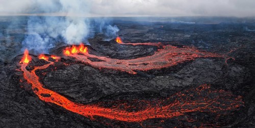 Volcanic eruption, Sundhnúkur crater chain, near Grindavik, Reykjanes Peninsula, Southwest Iceland,
