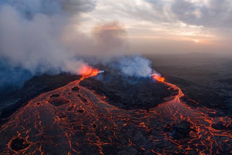 Volcanic eruption, Sundhnúkur crater chain, near Grindavik, Reykjanes Peninsula, Southwest Iceland,