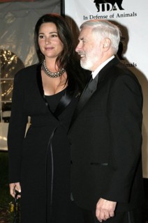 Dr. Elliot M. Katz and Keely Shaye Smith at the the 2nd Annual Guardian IDA Awards fundraiser held
