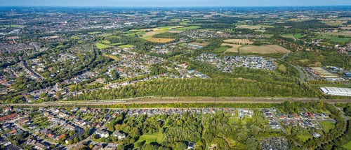 Aerial view, residential area Am Heimshof, housing estate Sachsenring, railway line, district