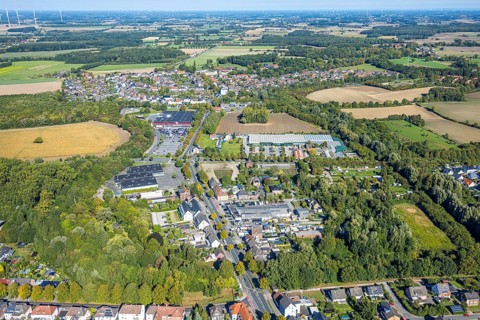 Aerial view, roundabout Sachsring and Münsterstraße, garden centre Bintig GmbH and Kaufland