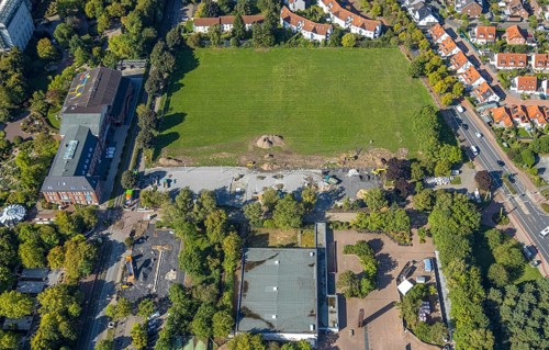 Aerial view, construction site and meadow at Freiherr-vom-Stein-Gymnasium, Uentrop, Hamm, Ruhr