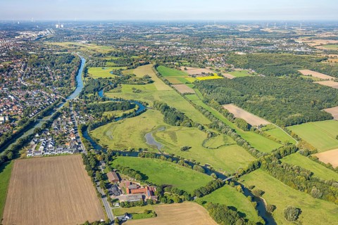 Aerial view, new residential area Friedrichsfeld and Im Fuchswinkel, river Lippe river meander and