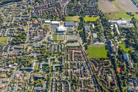Aerial view, Freiherr-vom-Stein-Gymnasium Hamm with construction site and meadow area, entrance