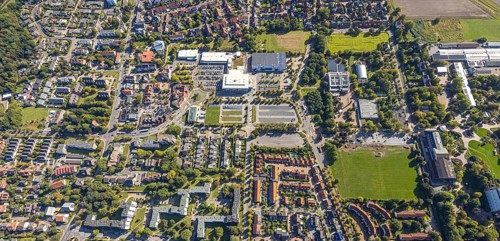 Aerial view, Freiherr-vom-Stein-Gymnasium Hamm with construction site and meadow area, entrance