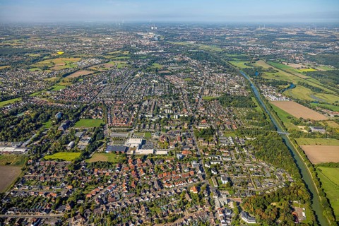 Aerial view, residential area local view district Werries, Datteln-Hamn-Kanal, distant view,