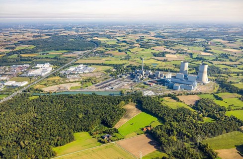 Aerial view, RWE power plant Westfalen, meadows and agricultural fields, distant view, Eilmsen,