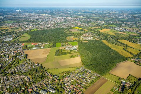 Aerial view, complete view of the sports fields of HSC in Westtünnen, HSC small pitch Fuchshöhle,