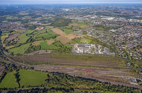 Aerial view, marshalling yard Hamm, industrial area Schieferstraße and slag heap Kissinger Höhe and