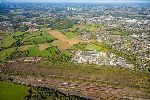 Aerial view, marshalling yard Hamm, industrial area Schieferstraße and slag heap Kissinger Höhe and