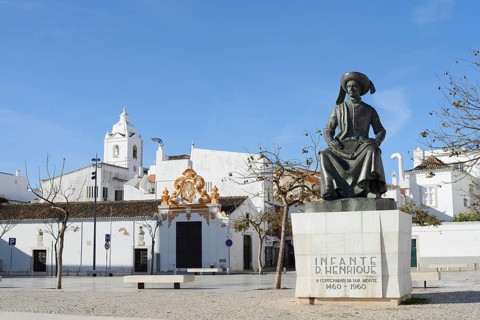 Monument to Henry the Navigator, Praca Infante Dom Henrique, Lagos, Algarve, Portugal