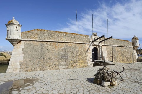 Forte da Ponta da Bandeira Fortress, Lagos, Algarve, Portugal