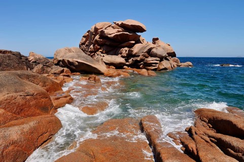 Granite rocks on the Cote de Granit Rose coast near Ploumanac'h, Cotes-d'Armor, Brittany, France