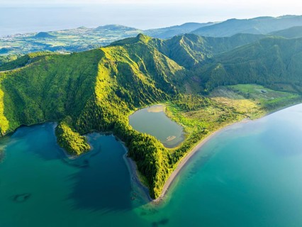 Lagoa do Fogo Lake on Sunny Morning. Green Lush Hills and Mountains. Azores, Sao Miguel Island.