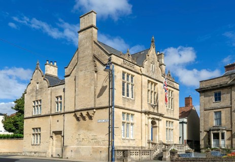 Listed mid nineteenth century historic building, 15 High Street, junction with St John's Street,