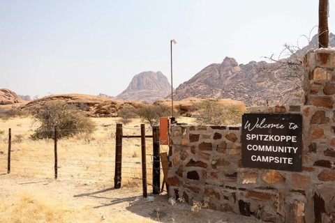 Entrance to the Spitzkoppe Community Campsite, Namibia - 1 Setembro, 2025: with a scenic view of
