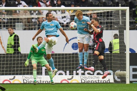 Football Bundeliga Eintracht Frankfurt-Union Berlin.l-r Goalkeeper Frederik Rönnow (1. FC Union