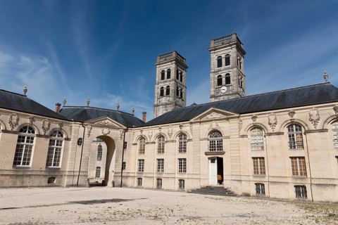 Centre Mondial de las Paix, World Peace Centre, World Centre for Peace, Freedom and Human Rights,