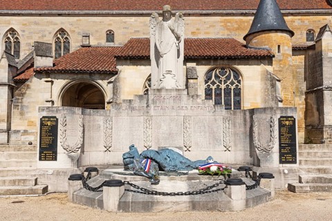 War memorial, Église Saint-Martin d'Étain, Church of St Martin, Étain, commune, Verdun, Département