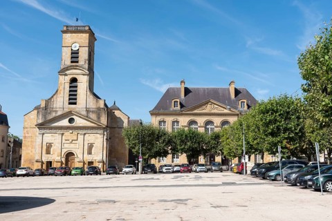 Church of Saint-Dagobert, former town hall, historical monument, Place Darche, parade square,