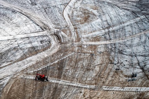 Snow groomer on Dachtstein, Dachtstein glacier, Styria, Austria