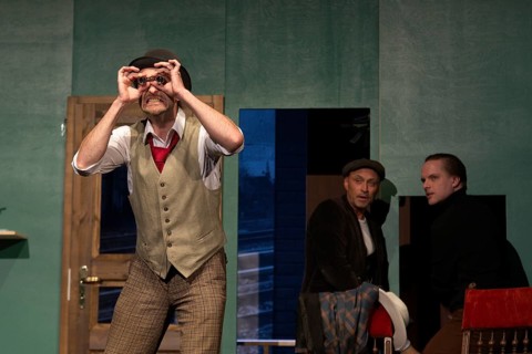 Thilo Herrmann (Prof. Marcus), Silvio Hildebrandt (Dr Courtenay), Henning Wolff (Louis Harvey),