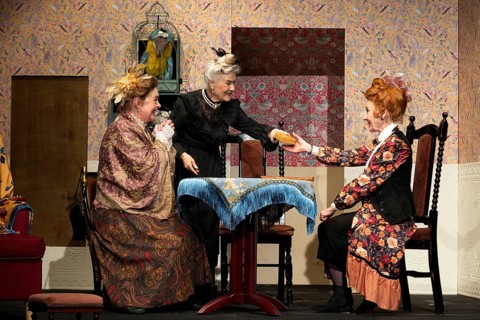 Vera Müller (Mrs Wilberforce), Katrin Martin (G. Livingstone), Jutta Schröder (H. Plimshead),