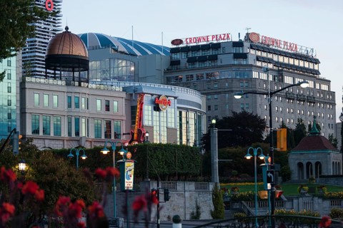 Crowne Plaza and surrounding buildings with evening lights and urban surroundings in Niagara Falls,