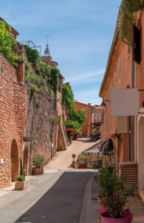 Impression of Roussillon, a commune in the Vaucluse department of the Provence region in southern