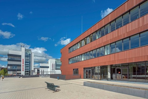 Blue sky. white clouds, State Vocational School and Forum Allgäu, Kempten, Allgäu, Swabia, Germany