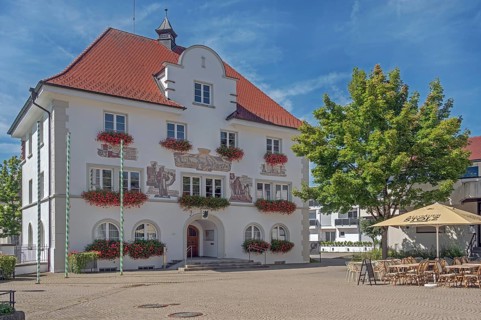 The town hall, the façade tells of the highlights of the town's history, Kisslegg, Allgäu,