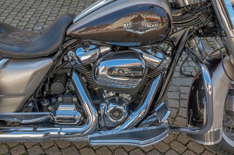 Dtail with chrome lustre, Harley-Davidson V 6 speed motorbike, Allgäu, Baden-Württemberg, Germany