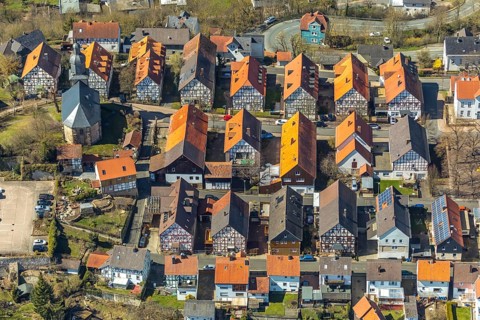 Aerial view, Altwildungen with Phillip-Nicolai-Kirche Schlossstraße near Schloss Friedrichstein in