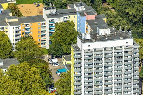 Aerial view, high-rise housing estate Fürstenberger Straße, coloured house facades, Hassels,