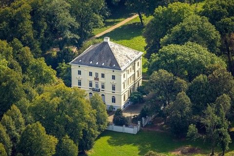 Aerial view, Mickeln Castle and castle park, villa in the countryside, Himmelgeist, Düsseldorf,