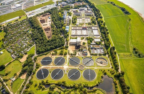 Aerial photo, sewage treatment plant, sewage treatment plant Düsseldorf-Süd, Hamm, Düsseldorf, Ruhr
