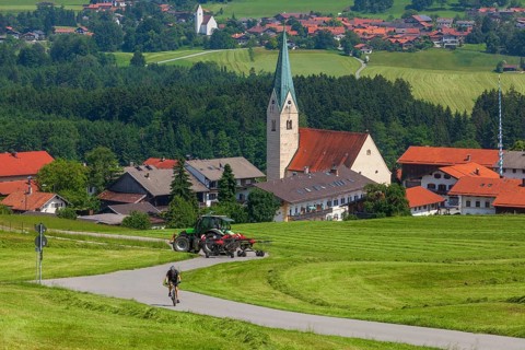 Village view with street, Törwang, Samerberg, Chiemgau, Upper Bavaria, Bavaria, Germany