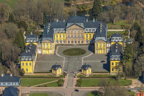 Aerial view, Bad Arolsen residential castle, Bad Arolsen castle, WELCOME HOTEL BAD AROLSEN, Bad