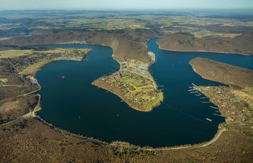 Aerial view, peninsula Scheid with Edersee, Eder, in Waldeck in Hesse. Waldeck, Burg Waldeck an der