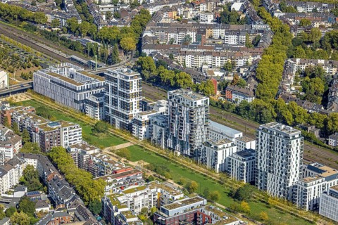 Aerial view, Le Quartier Central at Berty-Albrecht-Park, office buildings La Tete and Le Flux,