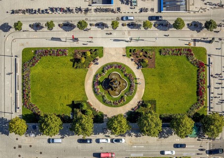 Aerial view, Corneliusplatz with fountain and flower bed at Königsallee, city centre, Düsseldorf,