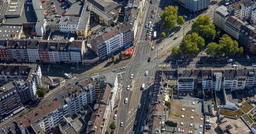 Aerial view, Worringer Platz, crossroads Kölner Straße, street traffic, cafe with red sunshades,