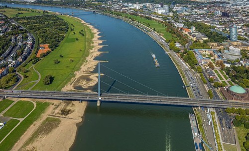 Aerial view, Oberkasseler Brücke over the river Rhine and Tonhalle Düsseldorf, Rhine promenade,