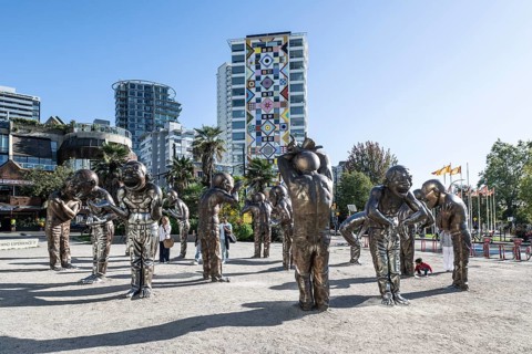 A-maze-ing Laughter, Laughing Sculptures by Yue Minjun, Vancouver, Canada