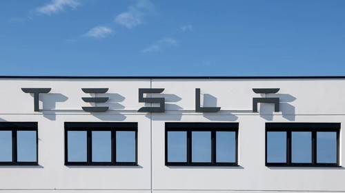 Tesla logo at the Tesla Centre Berlin Schönefeld, 28/09/2025, Schönefeld, Brandenburg, Germany