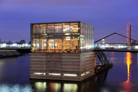 Modern architecture at the commercial harbour, Medienhafen, Düsseldorf, Rhineland, North