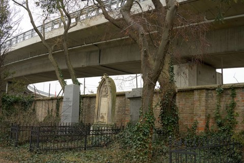 Sankt Marx cemetery, old graves, motorway, Vienna